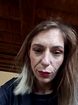 Webcam Model (Miss_North)  is live.Free join now!