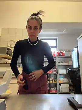 amandaart - AmandaArt's free webcam - UK Sex Cams