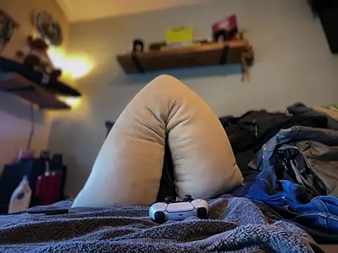 Tattooednakedguy live sex cam