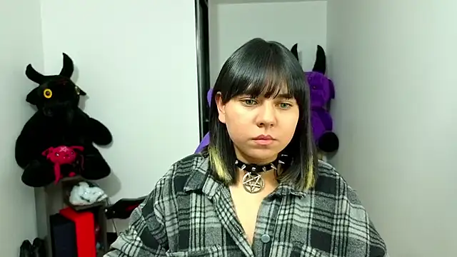 kiiokapop__ (F teen) - ❤️spanking My tits with a palette 10