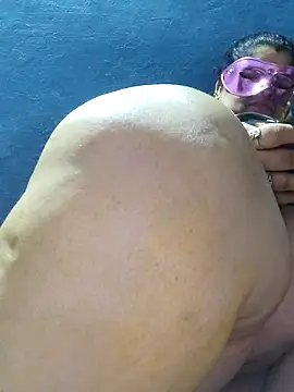 Webcam Model (tamilthanushri)  is live.Free join now!