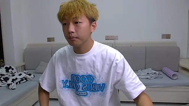 Chocolates-001 live sex cam