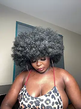 womannextdoor1 - WomanNextdoor1's free webcam