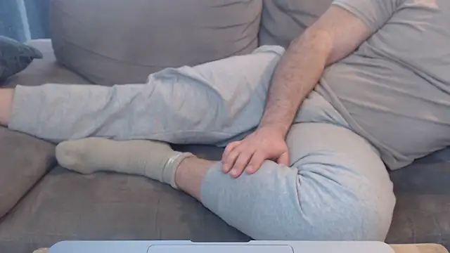 hugemachohandsome live sex cam