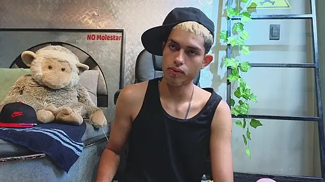 itszairen (M twink) - THE BEST CUM SEEN 🍆🍑💦