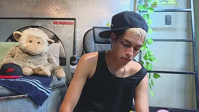 itszairen (M twink) - THE BEST CUM SEEN 🍆🍑💦