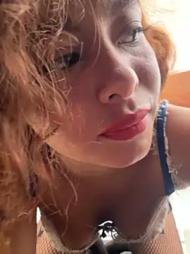 Webcam Model (Marie_Rose)  is live.Free join now!