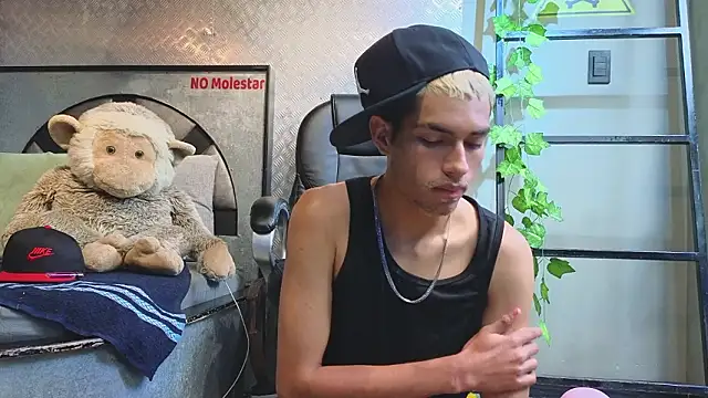 itszairen (M twink) - THE BEST CUM SEEN 🍆🍑💦