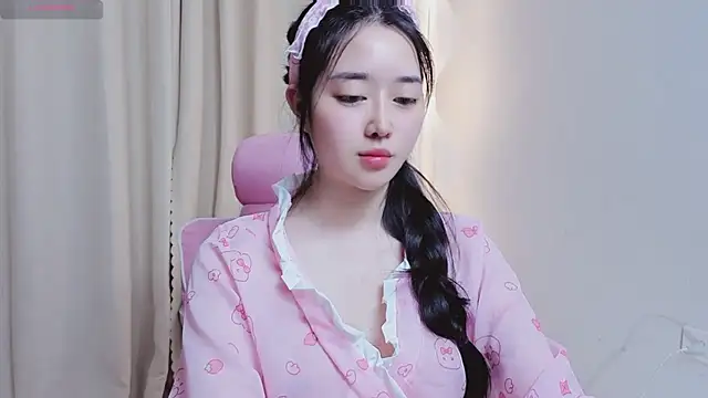 Miu-999 live sex cam