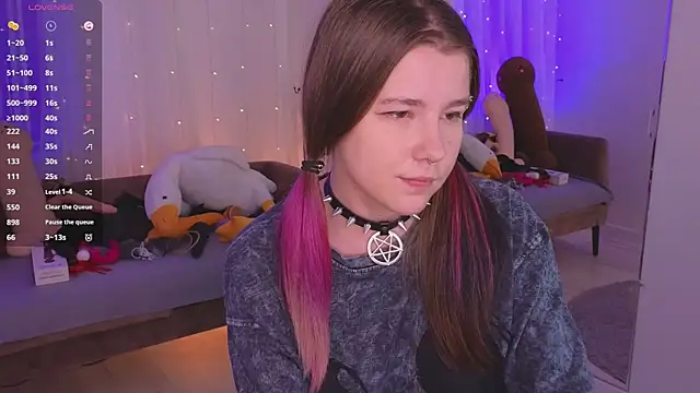 mira_falls - Mira_Falls's free webcam - UK Sex Cams