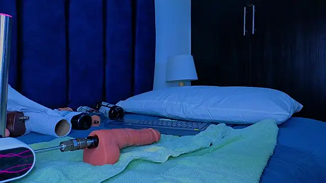 issac_james_ (M twink) - give me pleasure daddy and make me squir