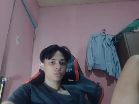 kyoshi_19 (M twink) - tip Fash dick 25 token, cum in public