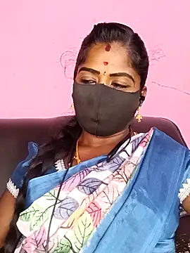 Webcam Model (tamilammukuttyy)  is live.Free join now!