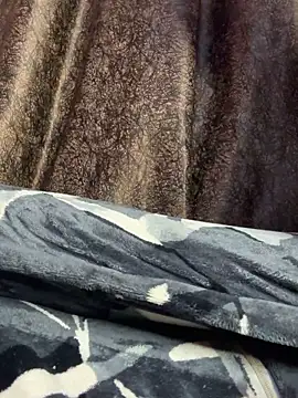 sexy_liliy (F teen) - I phone 17 pro max 512GB