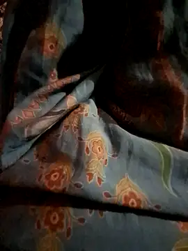 couple_hot999 (F milf) - Pussy finguring with two fingure 2 minut