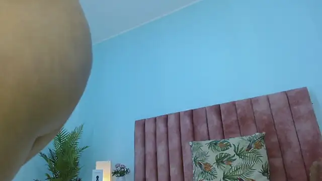 nana_levy - Nana_levy's free webcam