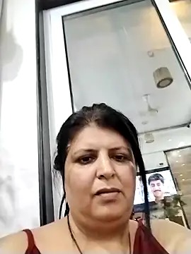 Webcam Model (Jann_Riya333)  is live.Free join now!