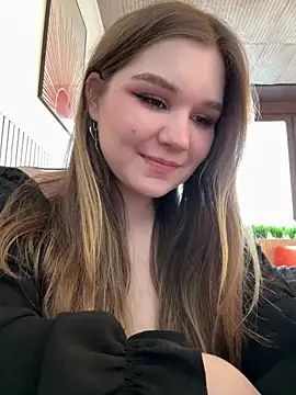 pumashyxd (F young) - ONE MORE SQUIRT UNDER TABLE IN TICKET