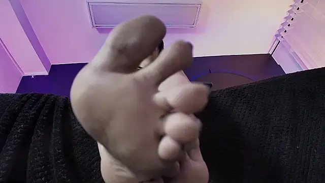 _jade_16 - _Jade_16's free webcam - UK Sex Cams