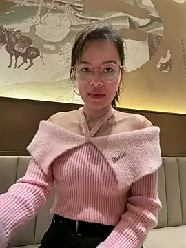 come here and relax with me 💕过来和我一起放松一下吧🎁🌹🫦💦