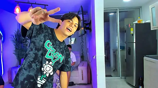 houseofwarrios (G twink) - TREESOME FUCK AND CUM ASS