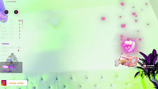 ava_malaikaaa webcam