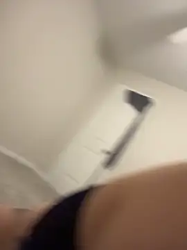 treasurebabii Live Webcam on Stripchat