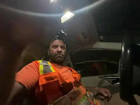 calimeatstick (Ask my age) - CUM SHOW!