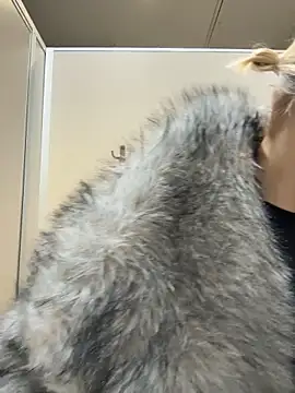 ashleymur (F teen) - play with nipple piercing