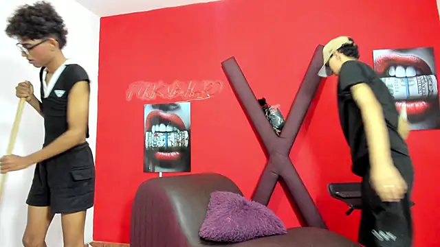 BOYS_PLAY Live Webcam on Stripchat