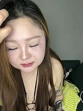 美女MIJ44445555在线直播