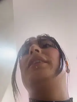 scarlett_12 - Scarlett_12's free webcam