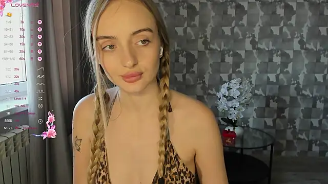 a_delina - A_delina's free webcam