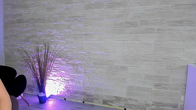 ivorym00n - Ivorym00n's free webcam