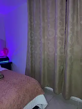 vicky_saidi (F milf) - Oíl ass + Doggy style