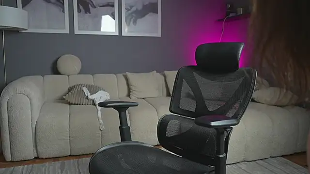 AlfaSex9's Stripchat show and profile