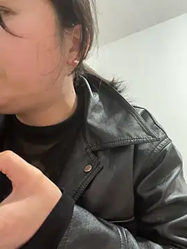 daaqnn (F milf) - 大逼吃手