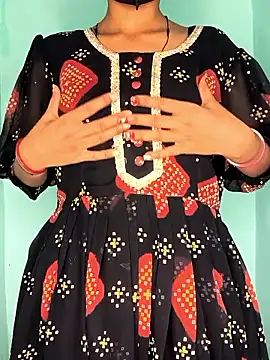 cute_simmy0 (F young) - Full nude and romantic