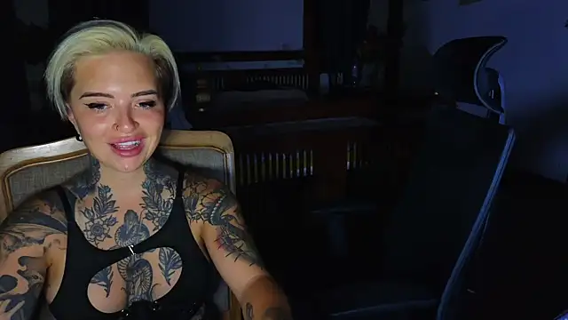 alexandersonxo (G young) - flash tits both and kiss x