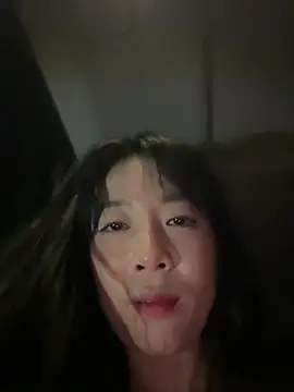 美女yourkeer在线直播