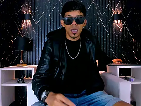 gregory_sforza - Gregory_Sforza's free webcam - UK Sex Cams