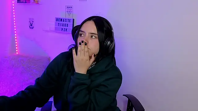 emily_lindey - Emily_Lindey's free webcam