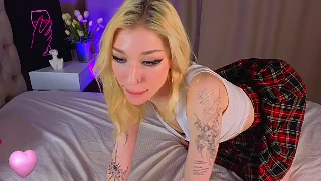 sallycha - SallyCha's free webcam