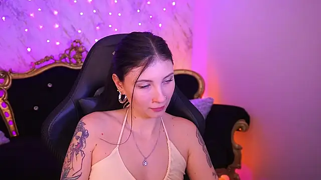 lunaamay - LunaaMay's free webcam - UK Sex Cams