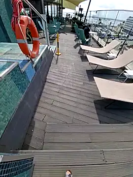 Wanna join my  hot vacation?