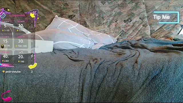  faites moi vibrer mes anges )) ,  n'oubliez pas le cœur rouge / pas de demandes sans jetons mercii 