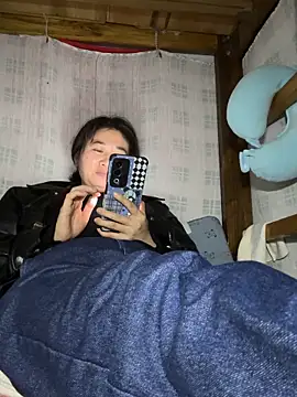 daaqnn (F milf) - 大逼吃手