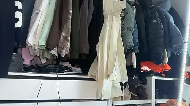 KayleeBella's live cam