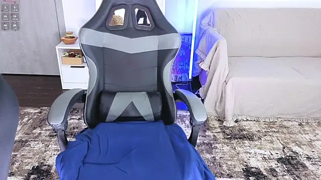 anacondaonn - AnacondaOnn's free webcam - UK Sex Cams