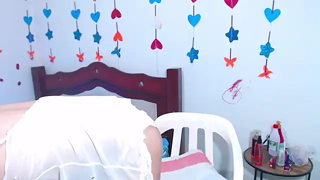 lorenacapelli (Ask my age) - cum show